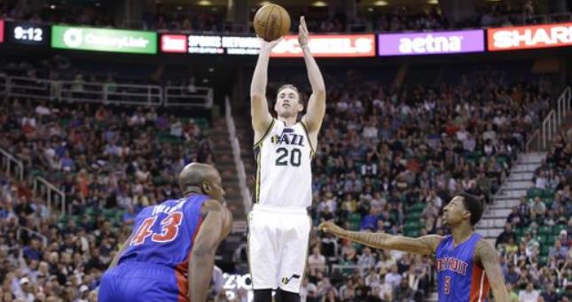 发球来扭转 发球来扭转