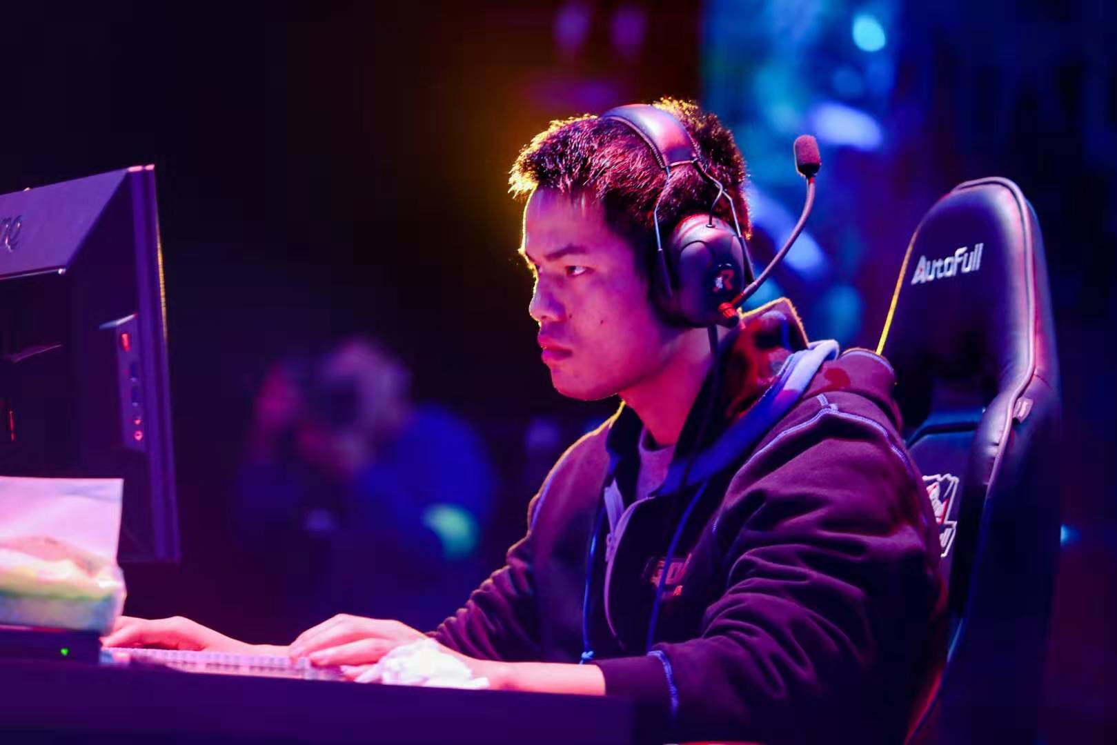 虽然目前双 虽然目前双