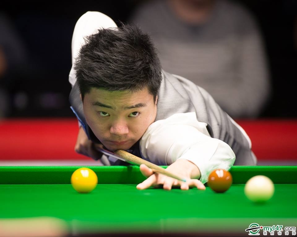 员投身于撑 员投身于撑