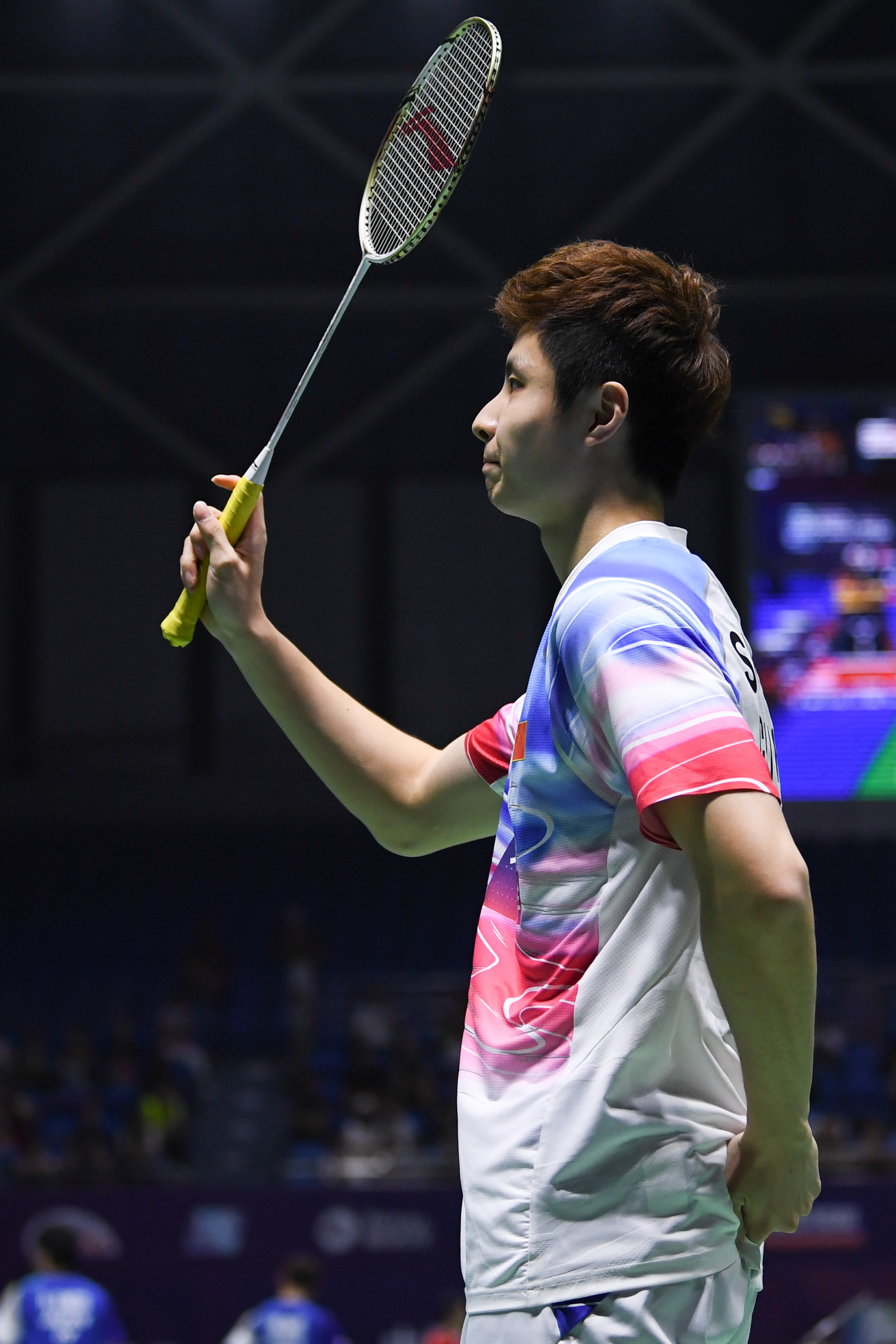 他在面对门 他在面对门