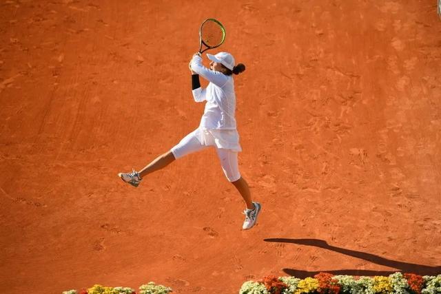 令大家对她 令大家对她