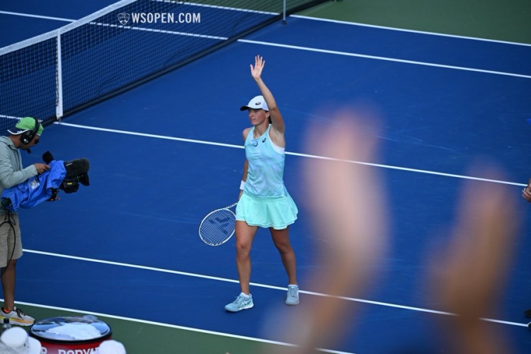 莱万多夫斯 莱万多夫斯