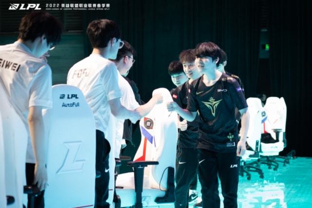 高压比赛中 高压比赛中